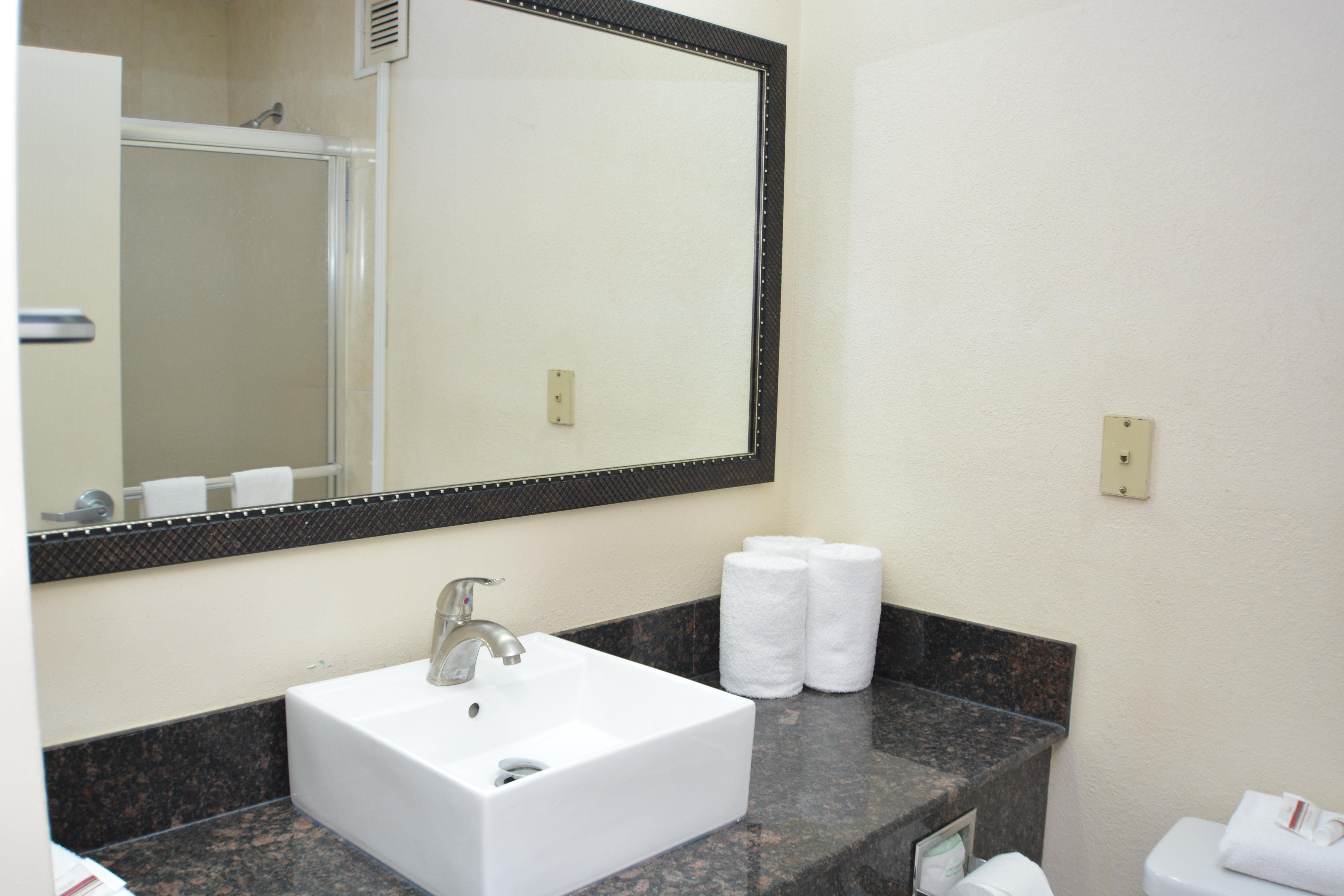 Red Roof Inn Plus+ & Suites Chattanooga - Downtown Екстер'єр фото
