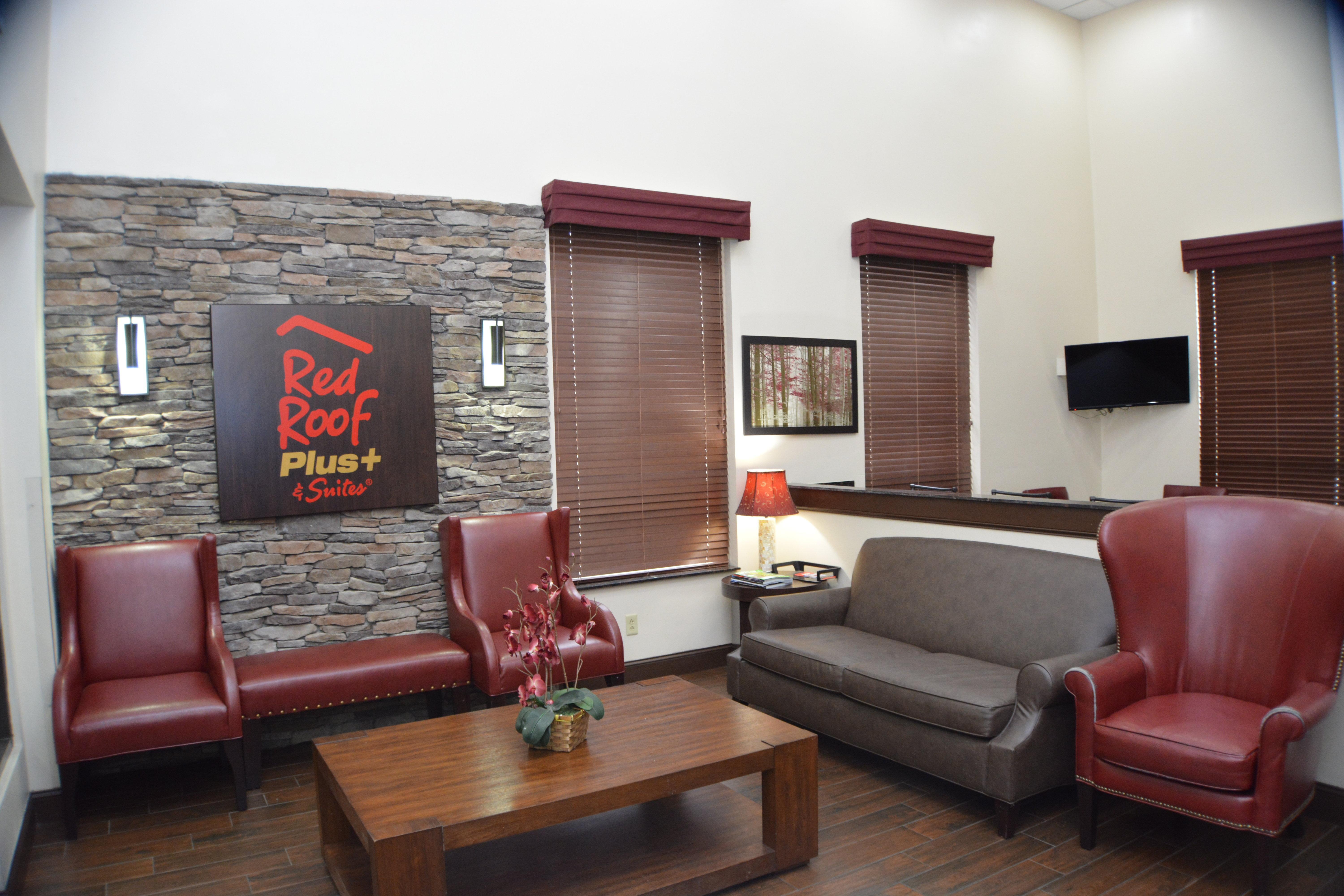 Red Roof Inn Plus+ & Suites Chattanooga - Downtown Екстер'єр фото