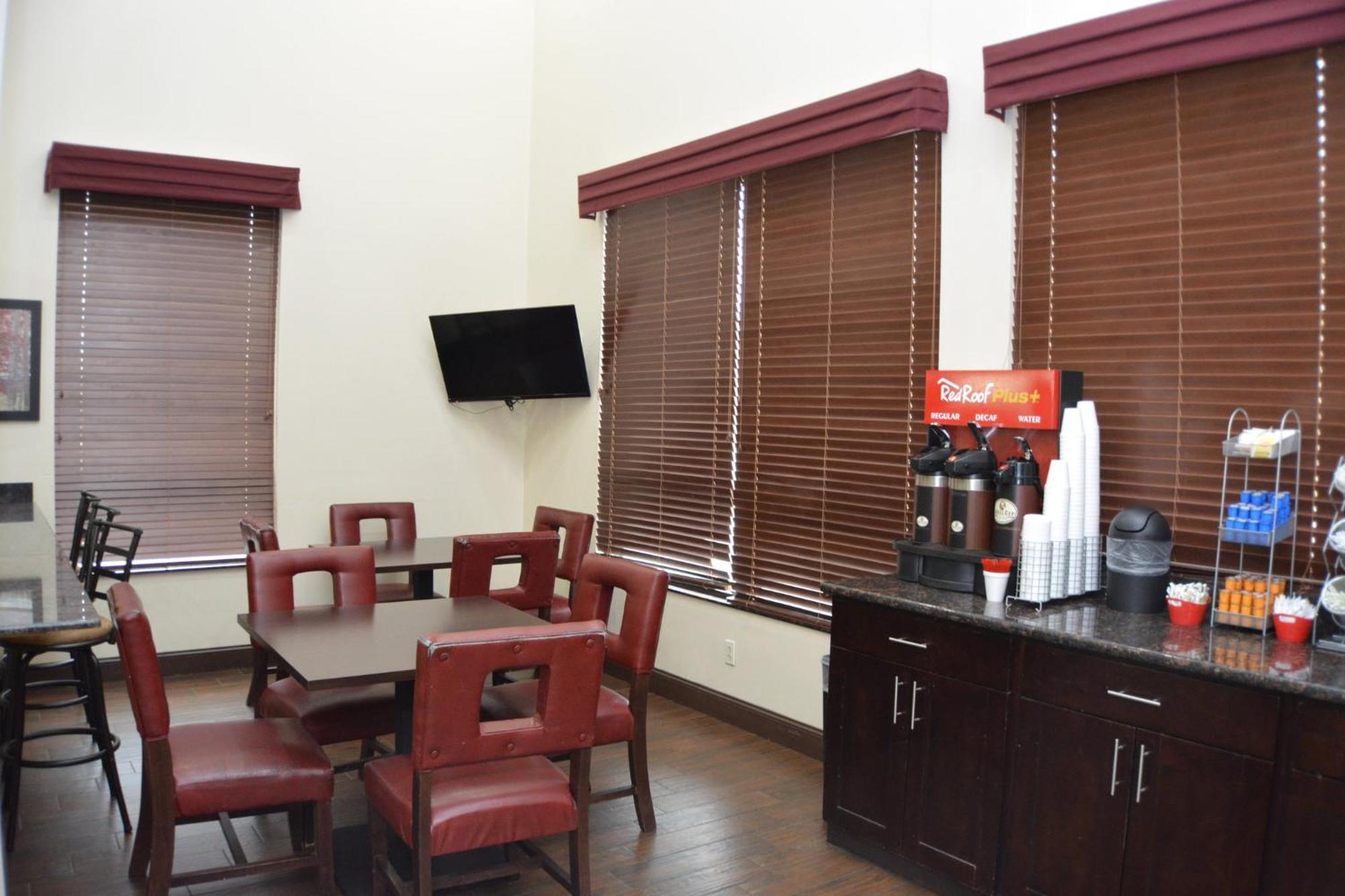 Red Roof Inn Plus+ & Suites Chattanooga - Downtown Екстер'єр фото