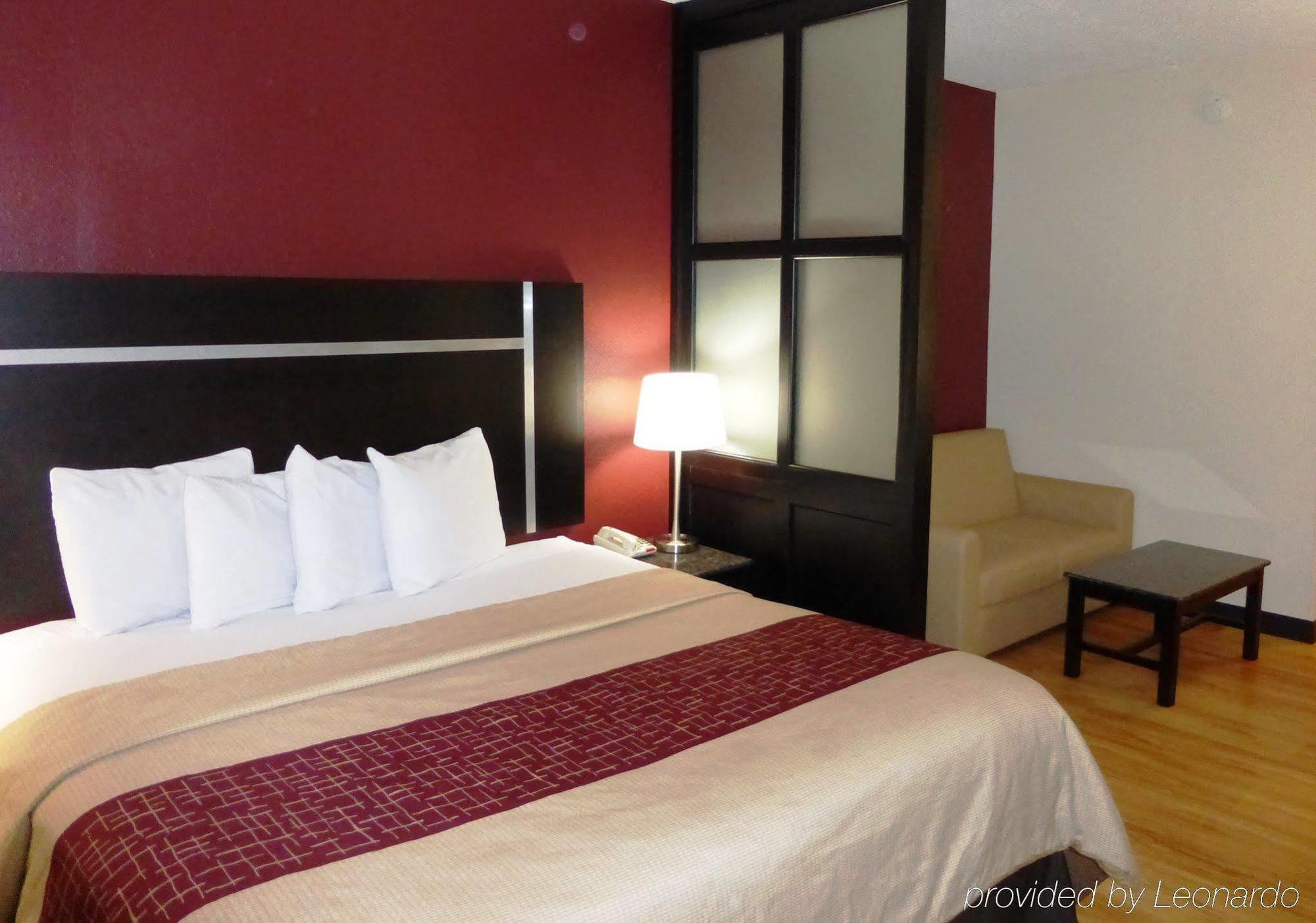 Red Roof Inn Plus+ & Suites Chattanooga - Downtown Екстер'єр фото