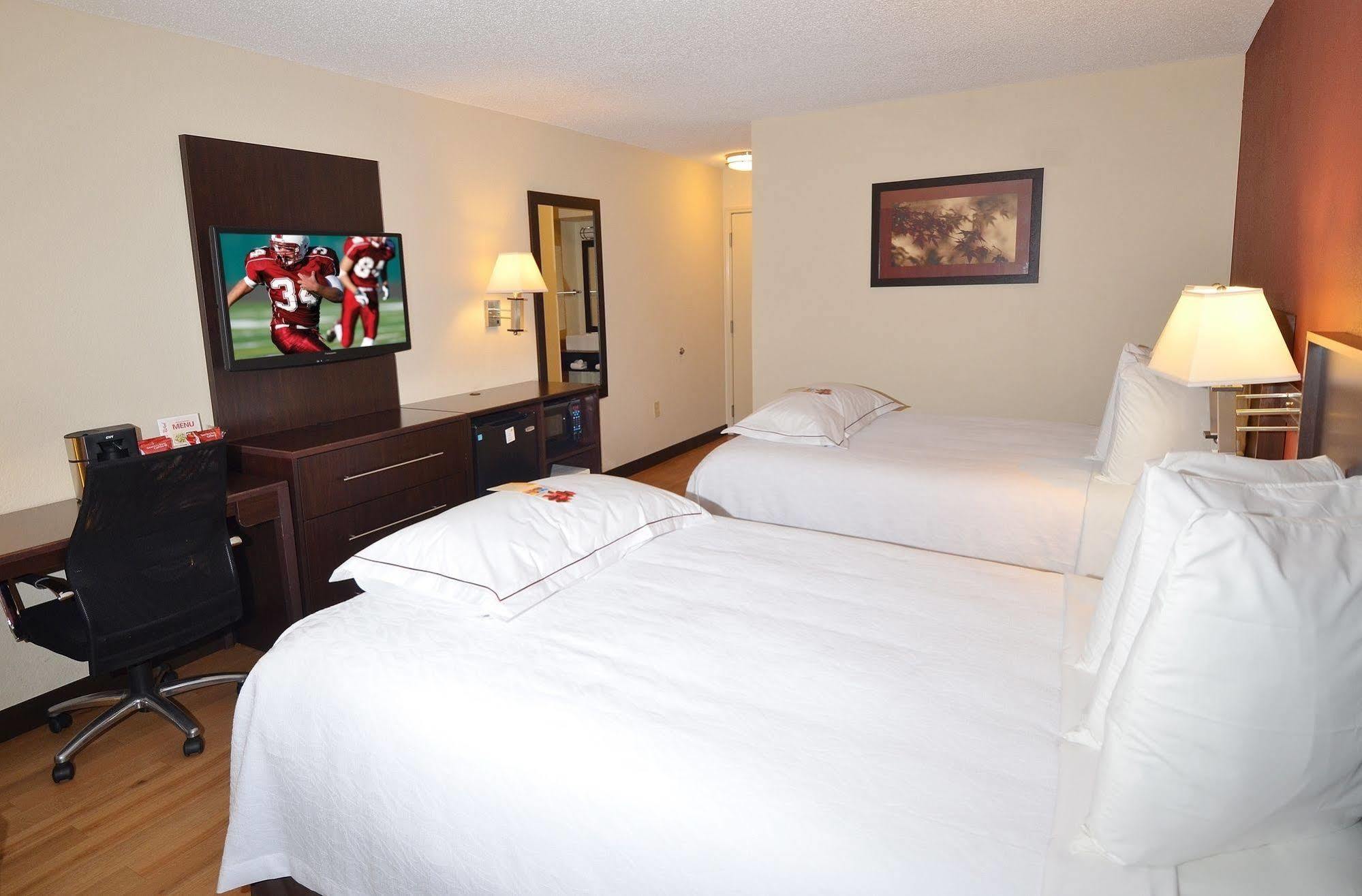 Red Roof Inn Plus+ & Suites Chattanooga - Downtown Екстер'єр фото