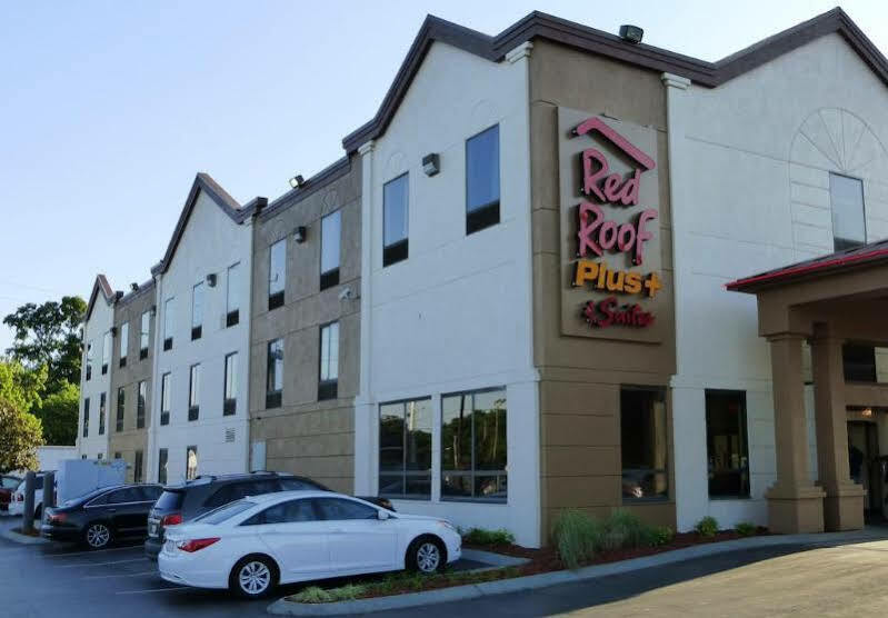 Red Roof Inn Plus+ & Suites Chattanooga - Downtown Екстер'єр фото